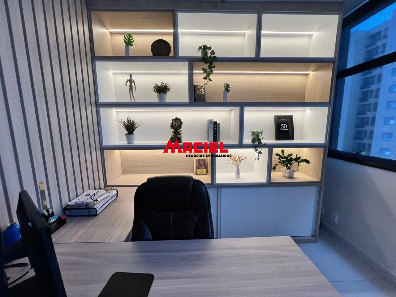 Comprar Comercial / Sala em S&atilde;o Jos&eacute; dos Campos R$ 270.000,00 - Foto 1