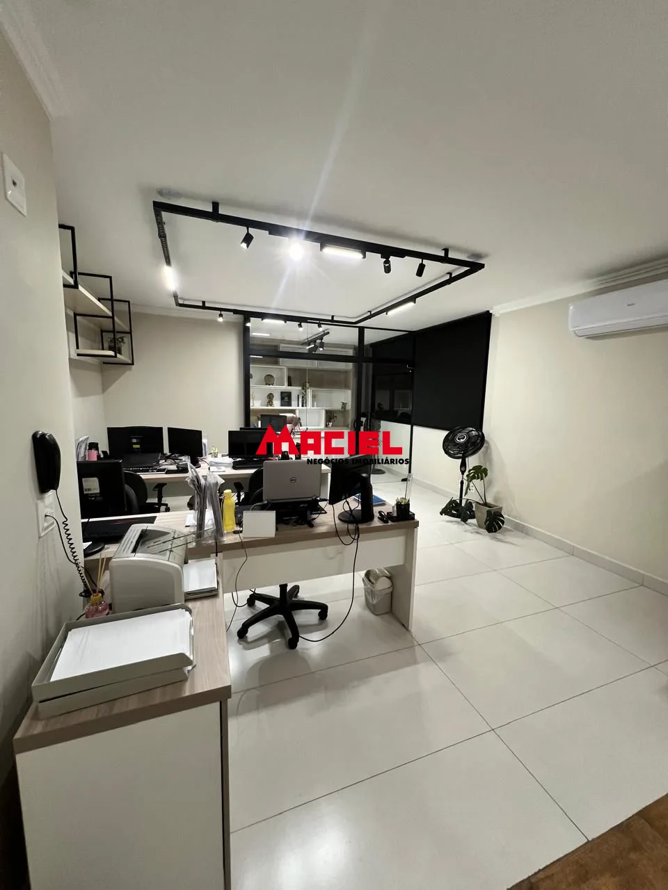 Comprar Comercial / Sala em S&atilde;o Jos&eacute; dos Campos R$ 270.000,00 - Foto 2