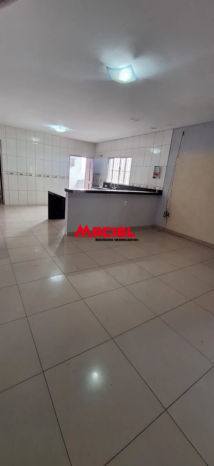 Comprar Casa / Padr&atilde;o em S&atilde;o Jos&eacute; dos Campos R$ 420.000,00 - Foto 2