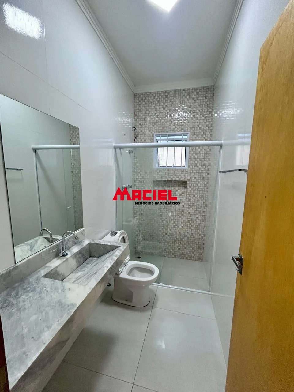 Alugar Casa / Padr&atilde;o em S&atilde;o Jos&eacute; dos Campos R$ 2.200,00 - Foto 6