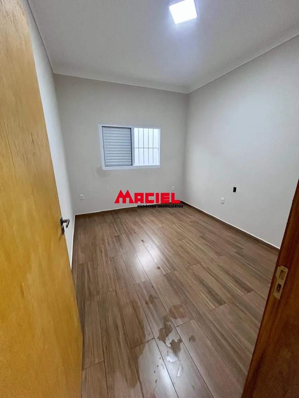 Alugar Casa / Padr&atilde;o em S&atilde;o Jos&eacute; dos Campos R$ 2.200,00 - Foto 7