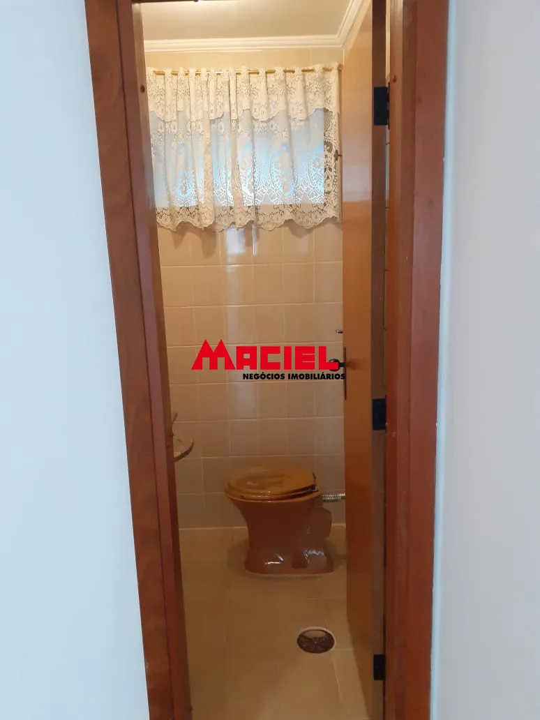 Alugar Apartamento / Padr&atilde;o em S&atilde;o Jos&eacute; dos Campos R$ 4.100,00 - Foto 8