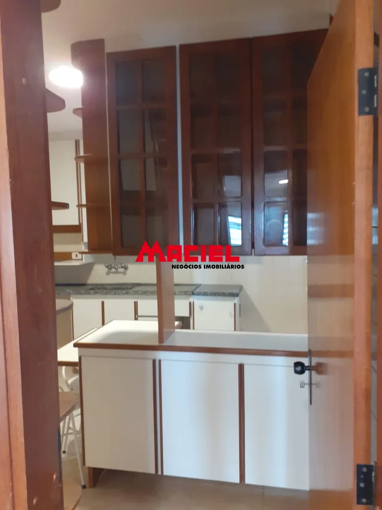 Alugar Apartamento / Padr&atilde;o em S&atilde;o Jos&eacute; dos Campos R$ 4.100,00 - Foto 9