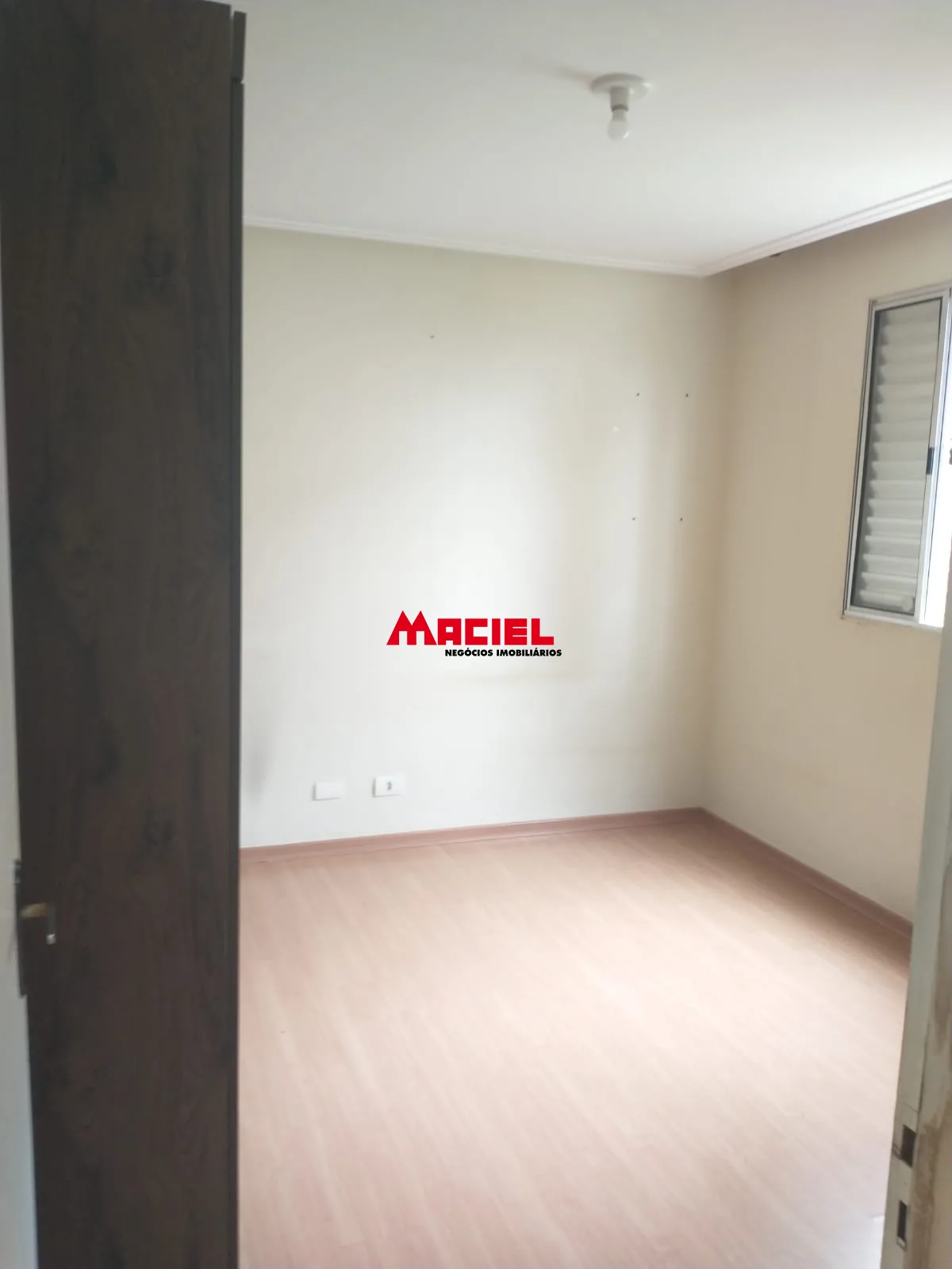 Alugar Apartamento / Padr&atilde;o em S&atilde;o Jos&eacute; dos Campos R$ 1.500,00 - Foto 32