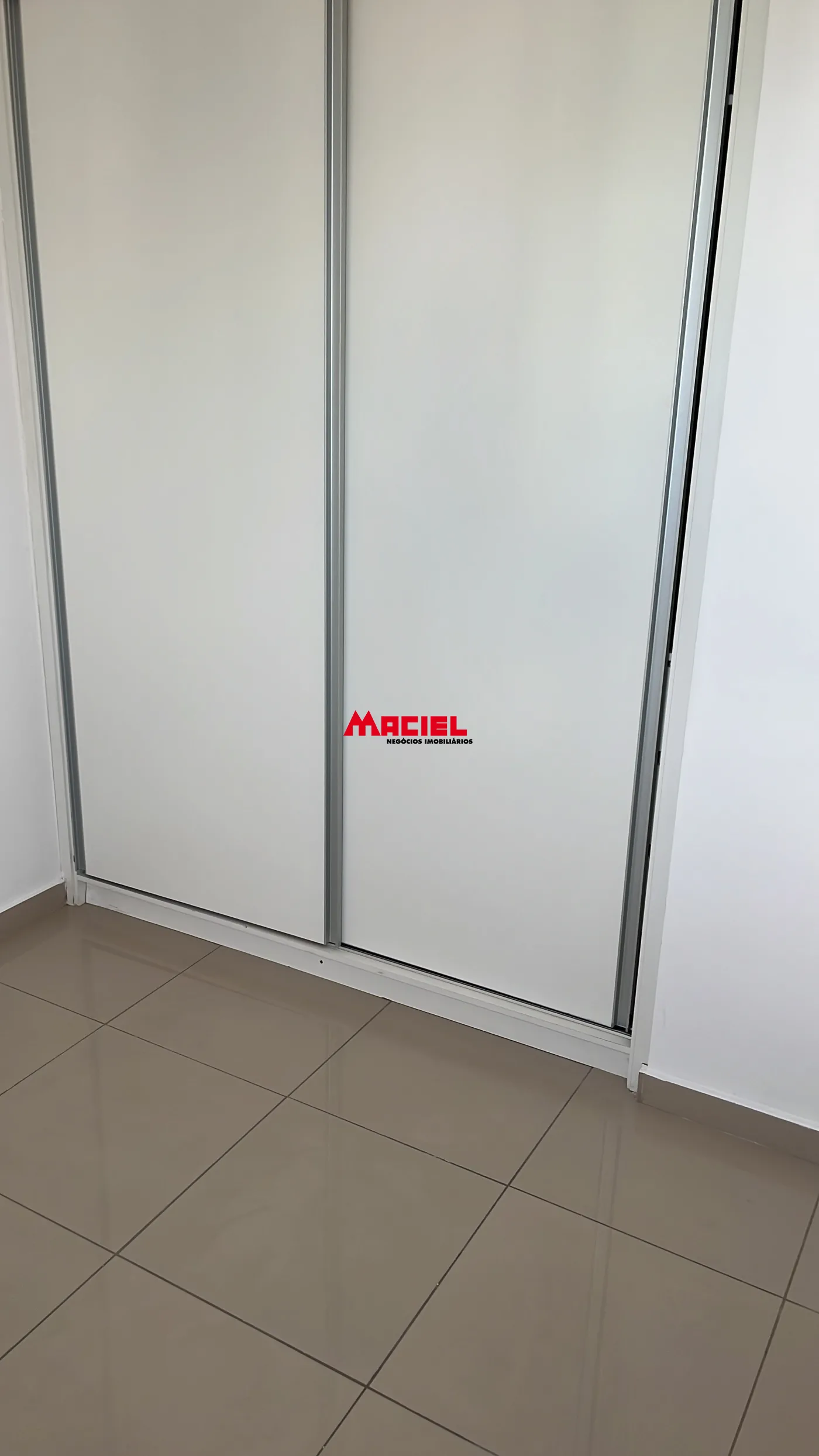 Alugar Apartamento / Padr&atilde;o em S&atilde;o Jos&eacute; dos Campos R$ 3.250,00 - Foto 7