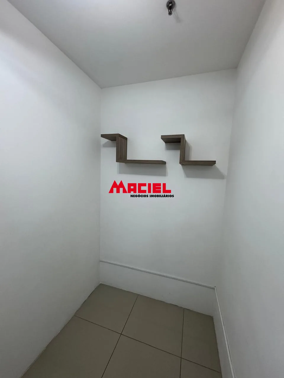 Alugar Comercial / Sala em Edif&iacute;cio/Condom&iacute;nio em S&atilde;o Jos&eacute; dos Campos R$ 3.600,00 - Foto 5