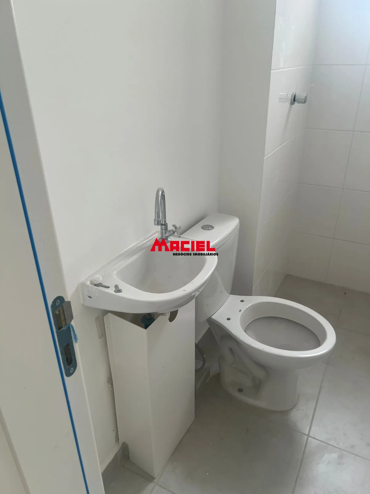 Alugar Apartamento / Padr&atilde;o em Jacare&iacute; R$ 1.500,00 - Foto 5