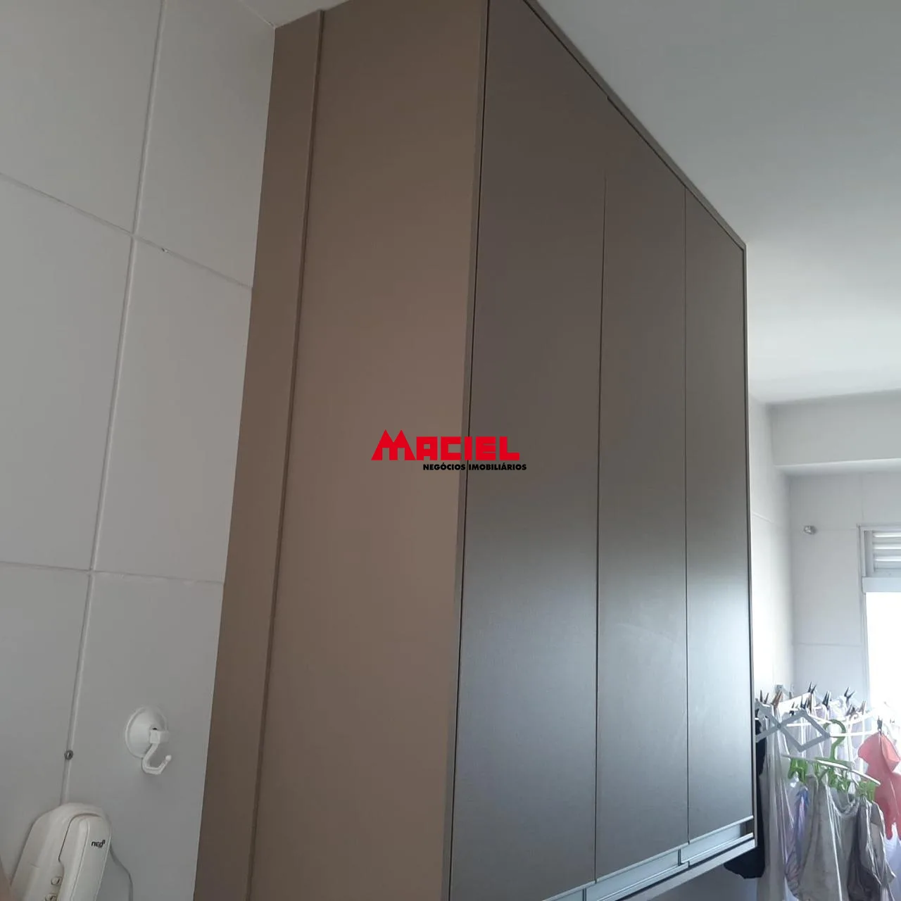 Alugar Apartamento / Padr&atilde;o em S&atilde;o Jos&eacute; dos Campos R$ 2.550,00 - Foto 3