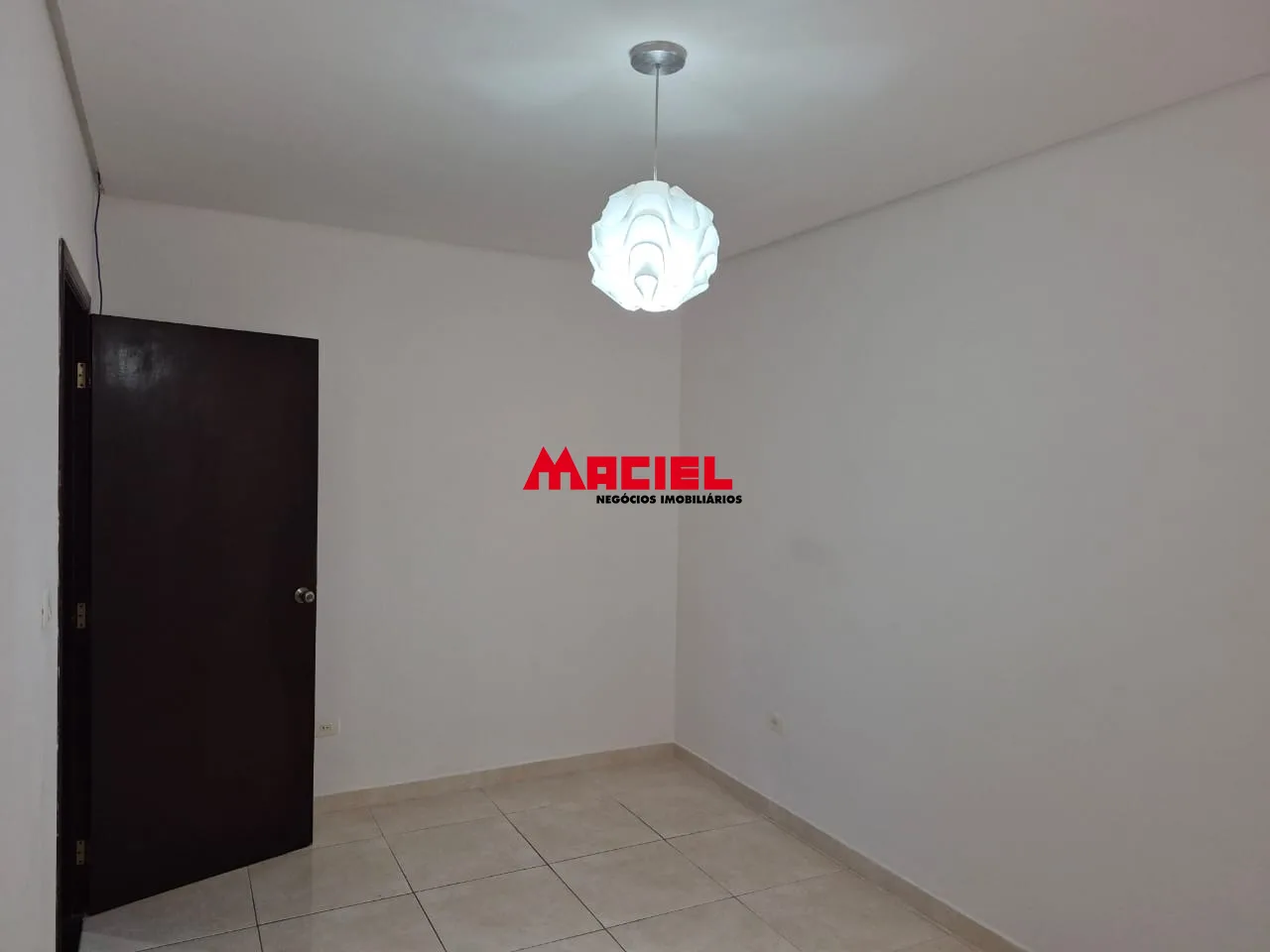 Comprar Casa / Sobrado em S&atilde;o Jos&eacute; dos Campos R$ 880.000,00 - Foto 8