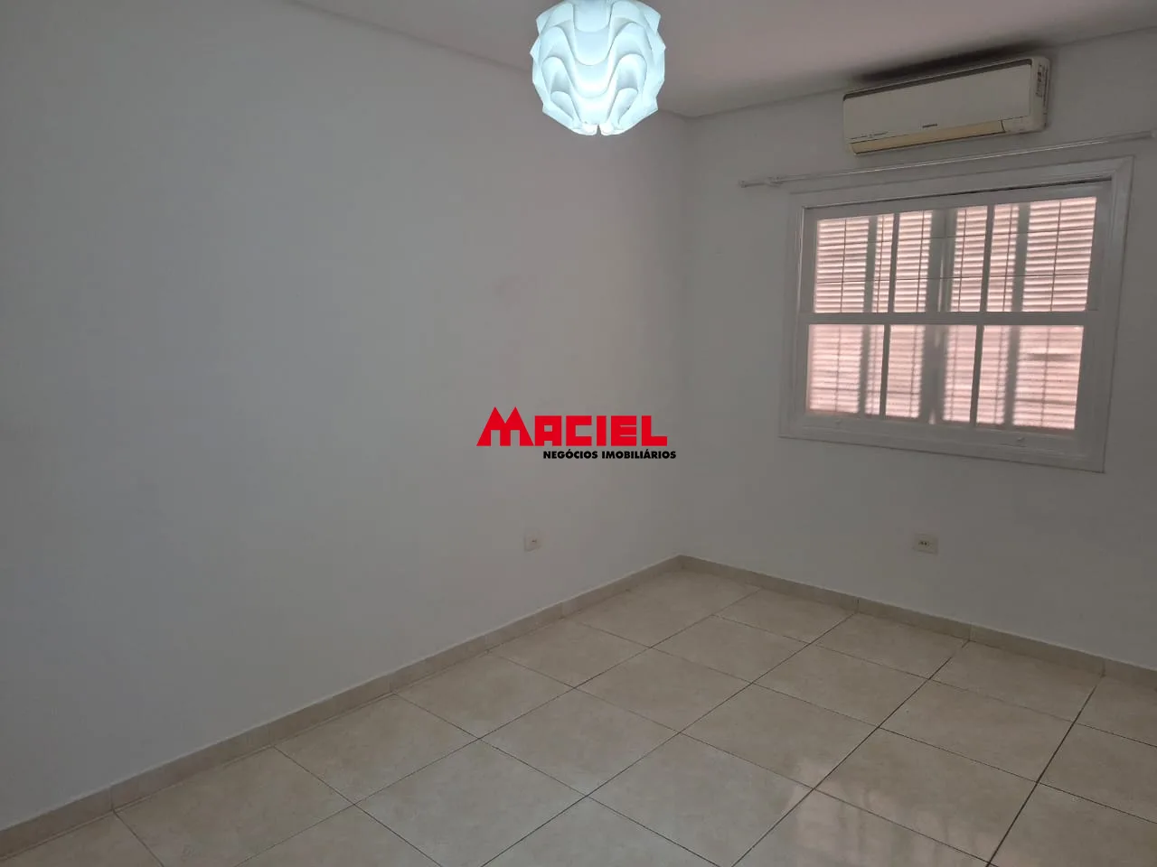 Comprar Casa / Sobrado em S&atilde;o Jos&eacute; dos Campos R$ 880.000,00 - Foto 30