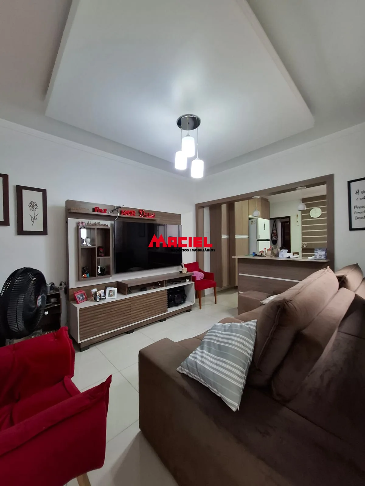 Comprar Casa / Padr&atilde;o em S&atilde;o Jos&eacute; dos Campos R$ 430.000,00 - Foto 1