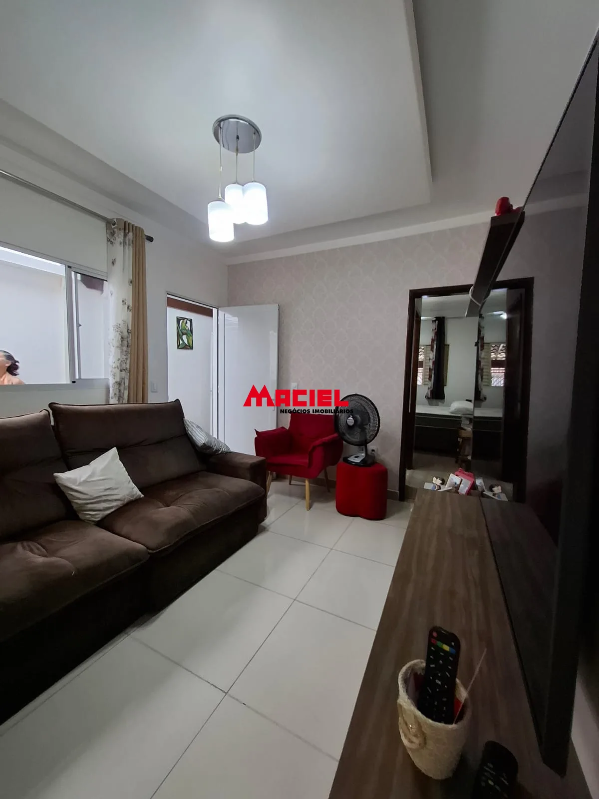 Comprar Casa / Padr&atilde;o em S&atilde;o Jos&eacute; dos Campos R$ 430.000,00 - Foto 2