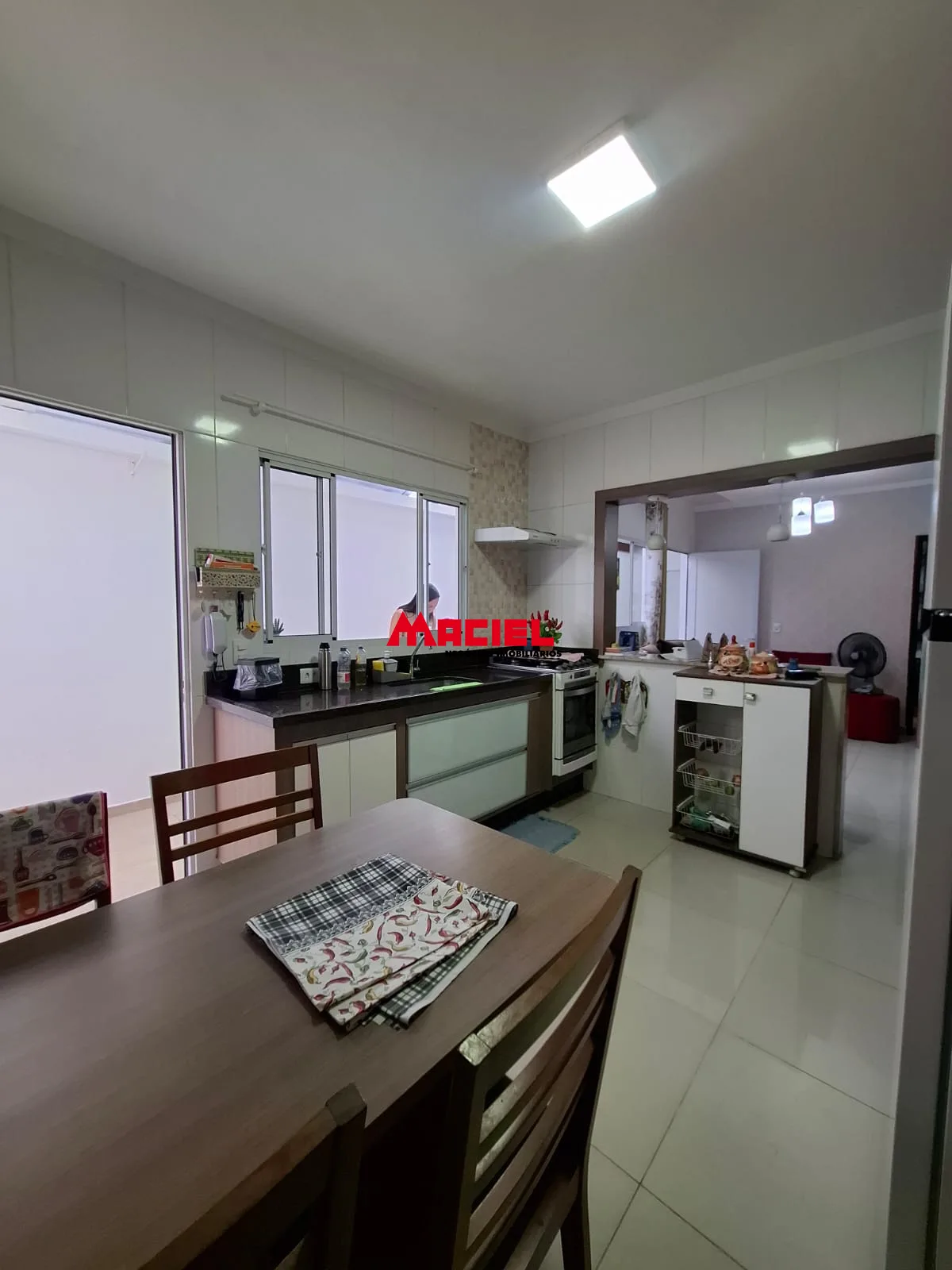 Comprar Casa / Padr&atilde;o em S&atilde;o Jos&eacute; dos Campos R$ 430.000,00 - Foto 6