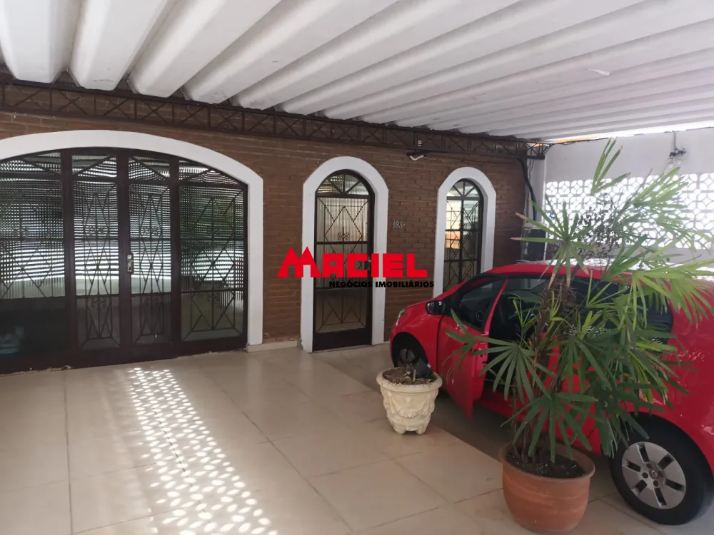 Comprar Casa / Padr&atilde;o em S&atilde;o Jos&eacute; dos Campos R$ 695.000,00 - Foto 1