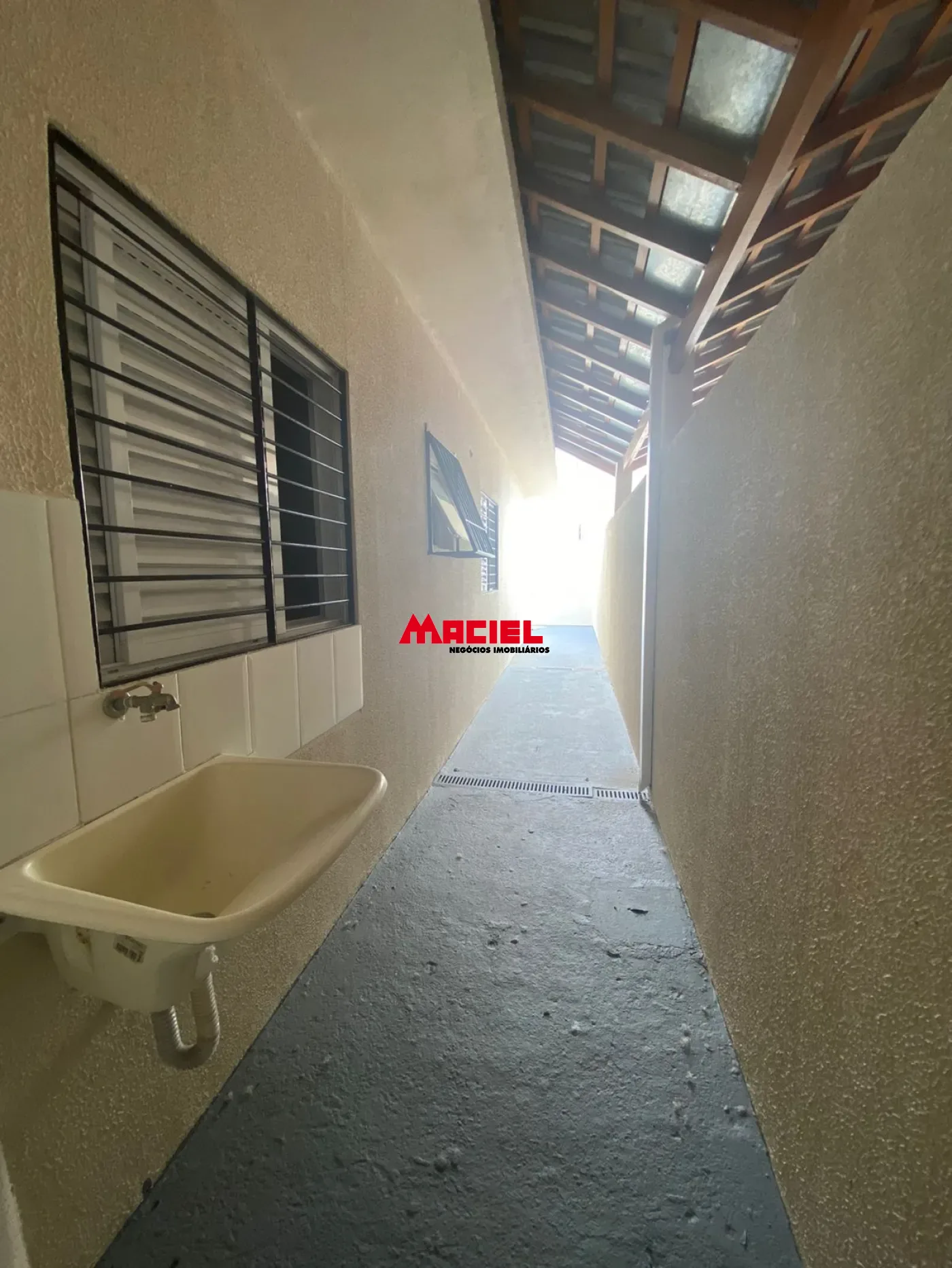 Comprar Casa / Padr&atilde;o em Jacare&iacute; R$ 450.000,00 - Foto 2