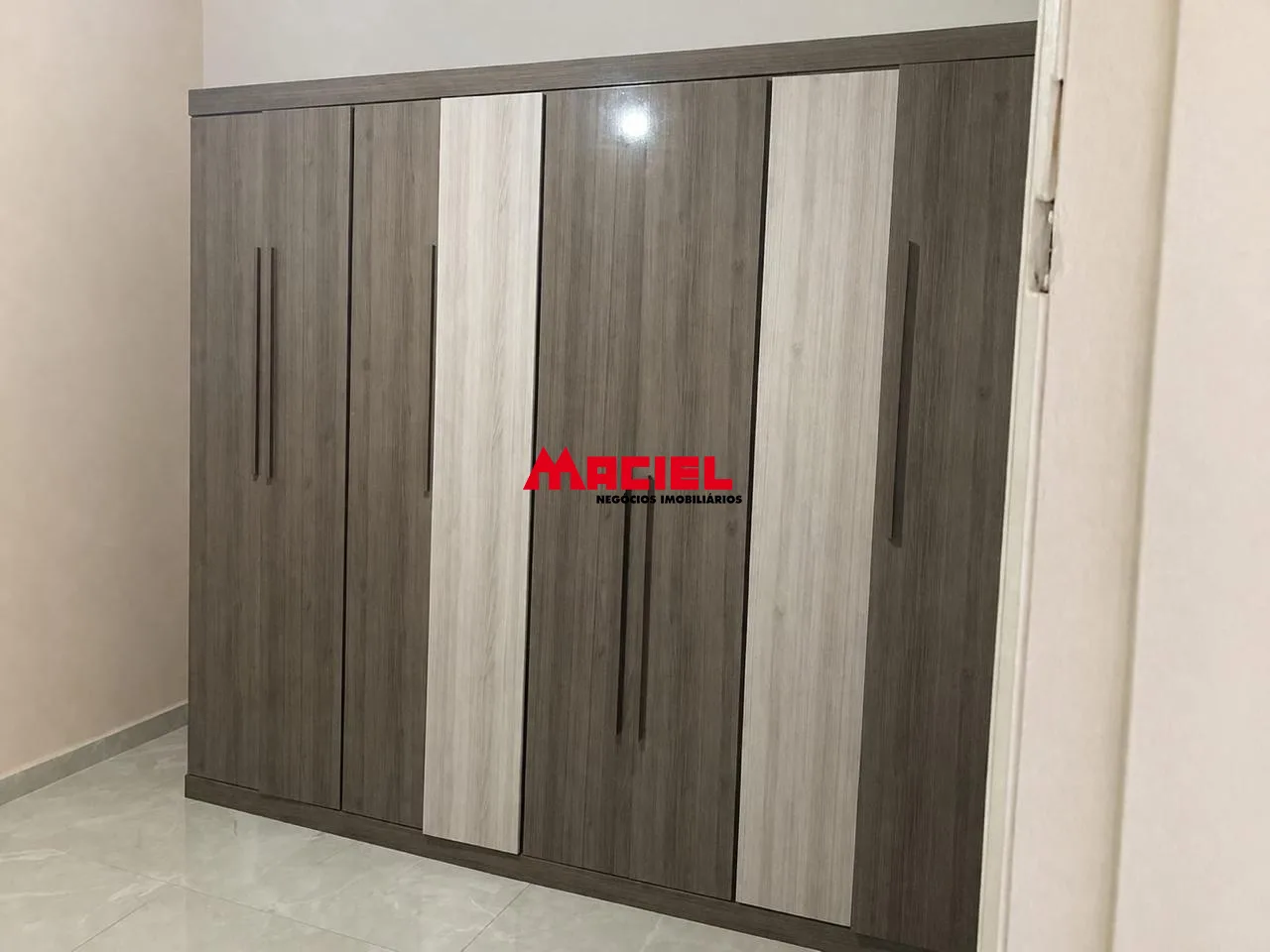 Comprar Casa / Padr&atilde;o em S&atilde;o Jos&eacute; dos Campos R$ 490.000,00 - Foto 3