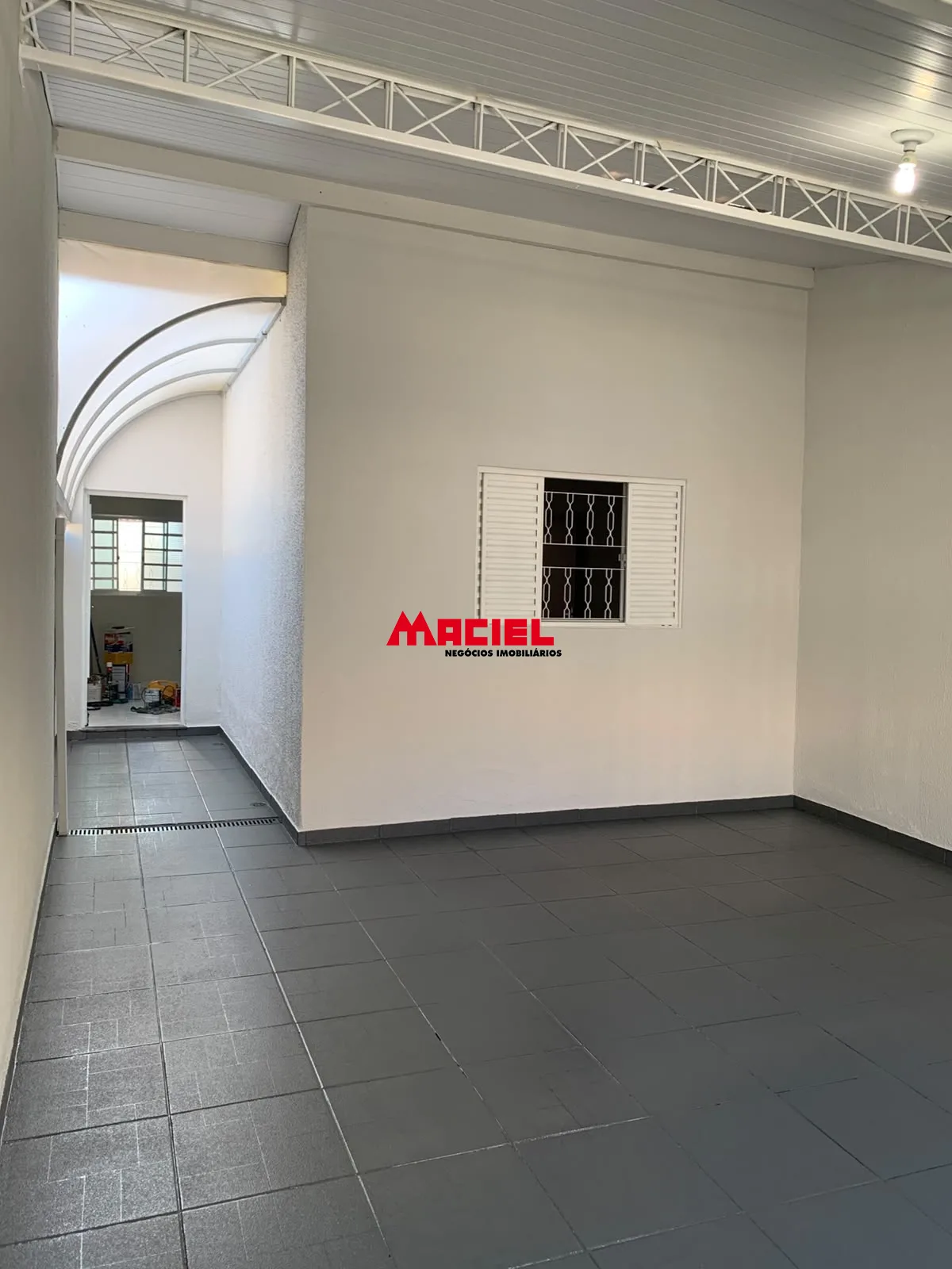 Alugar Casa / Padr&atilde;o em S&atilde;o Jos&eacute; dos Campos R$ 2.800,00 - Foto 2