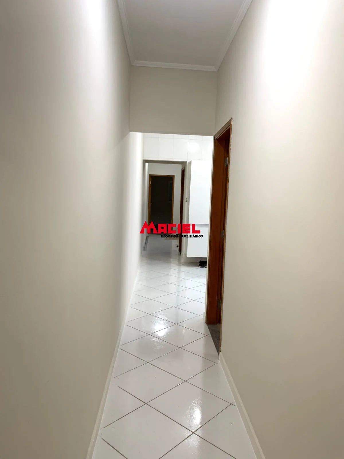 Alugar Casa / Padr&atilde;o em S&atilde;o Jos&eacute; dos Campos R$ 2.800,00 - Foto 6