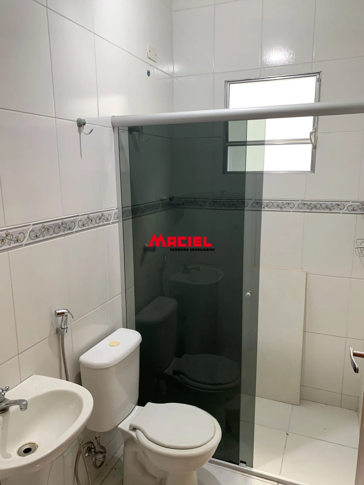 Alugar Casa / Padr&atilde;o em S&atilde;o Jos&eacute; dos Campos R$ 2.800,00 - Foto 9