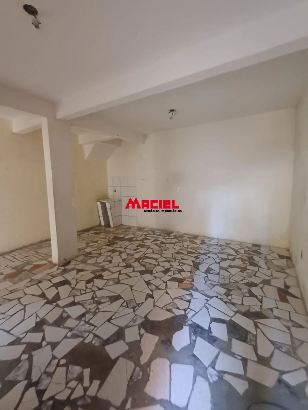 Alugar Casa / Padr&atilde;o em S&atilde;o Jos&eacute; dos Campos R$ 1.500,00 - Foto 1