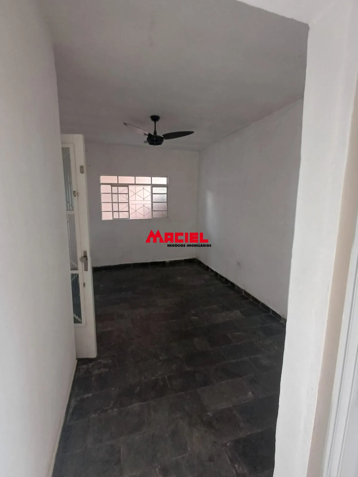 Alugar Casa / Padr&atilde;o em S&atilde;o Jos&eacute; dos Campos R$ 1.500,00 - Foto 5
