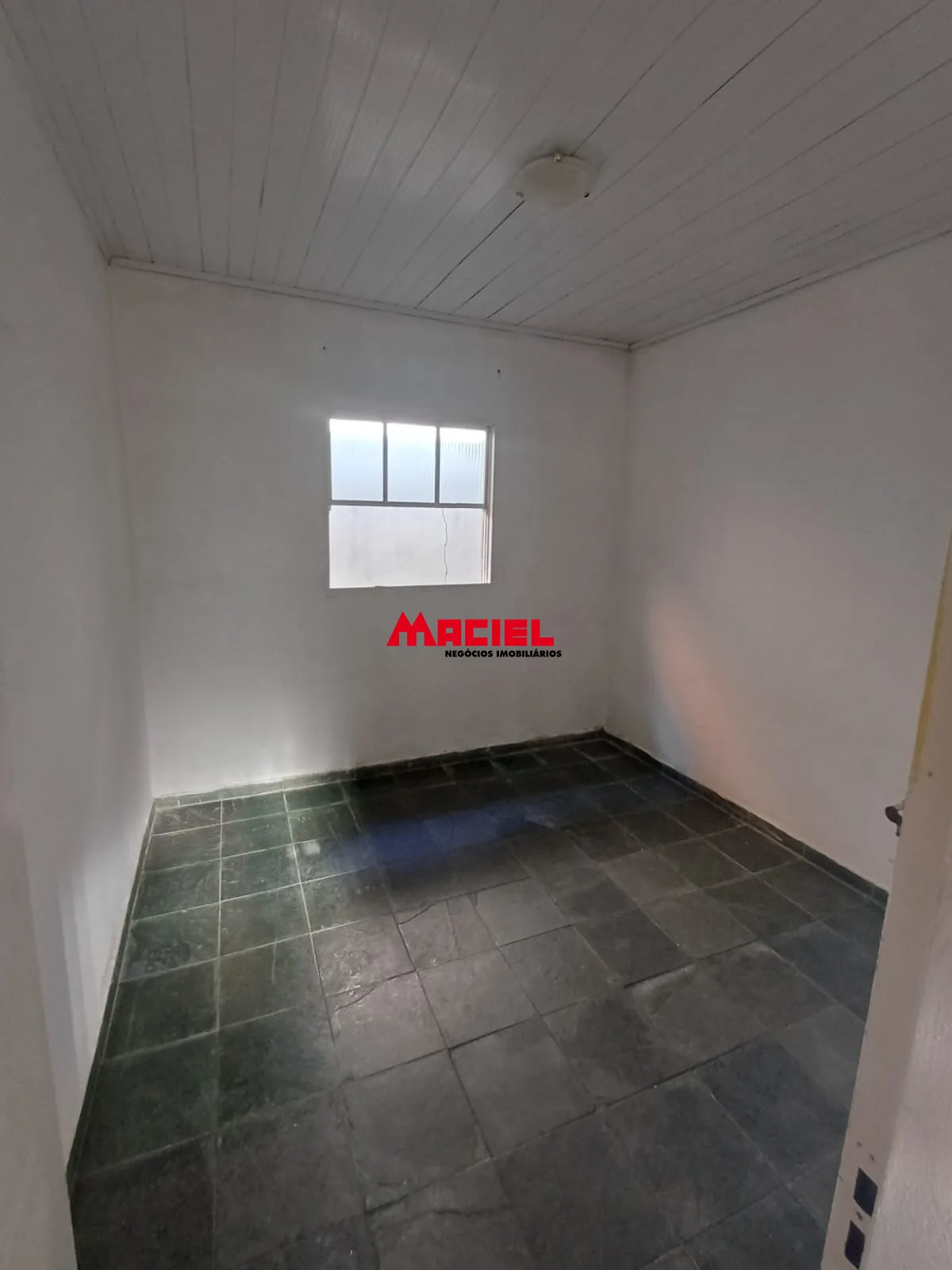 Alugar Casa / Padr&atilde;o em S&atilde;o Jos&eacute; dos Campos R$ 1.500,00 - Foto 6