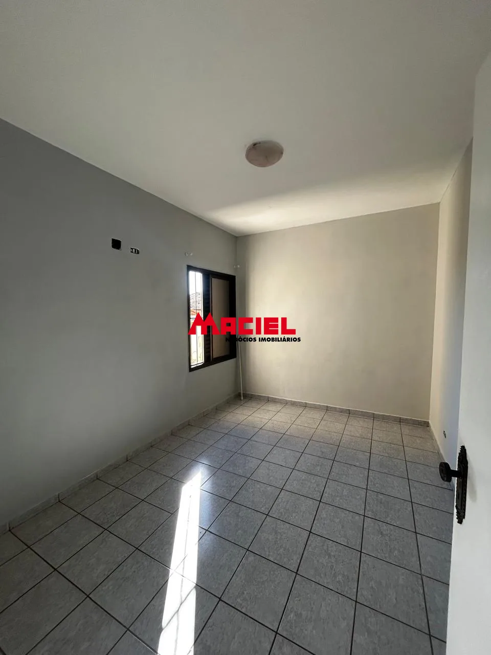 Comprar Apartamento / Padr&atilde;o em S&atilde;o Jos&eacute; dos Campos R$ 400.000,00 - Foto 4