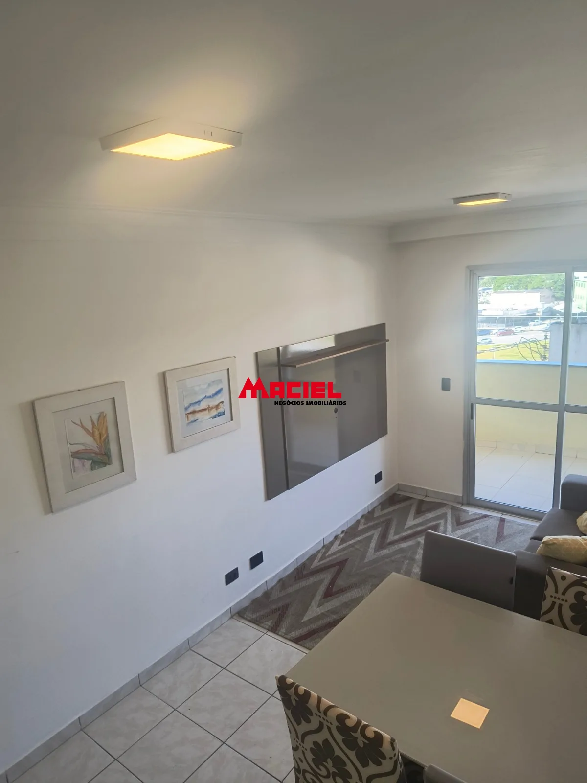 Alugar Apartamento / Padr&atilde;o em S&atilde;o Jos&eacute; dos Campos R$ 2.700,00 - Foto 2