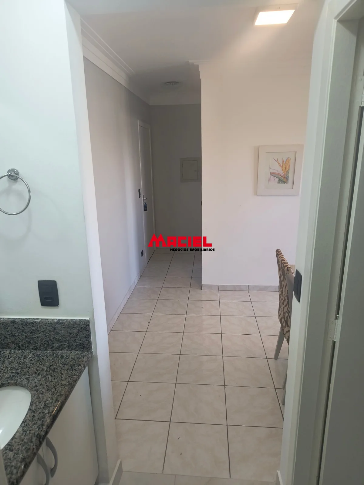 Alugar Apartamento / Padr&atilde;o em S&atilde;o Jos&eacute; dos Campos R$ 2.700,00 - Foto 6