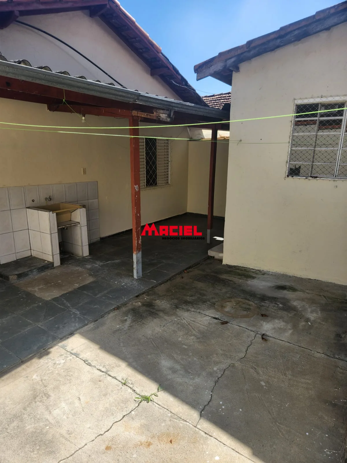 Alugar Casa / Padr&atilde;o em S&atilde;o Jos&eacute; dos Campos R$ 2.700,00 - Foto 3