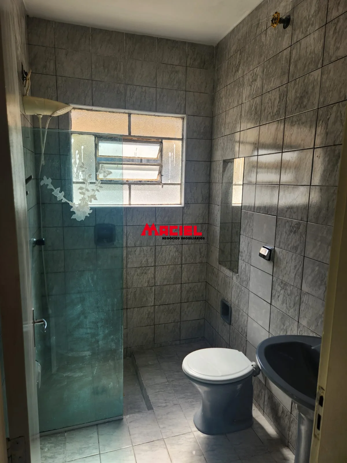 Alugar Casa / Padr&atilde;o em S&atilde;o Jos&eacute; dos Campos R$ 2.700,00 - Foto 8