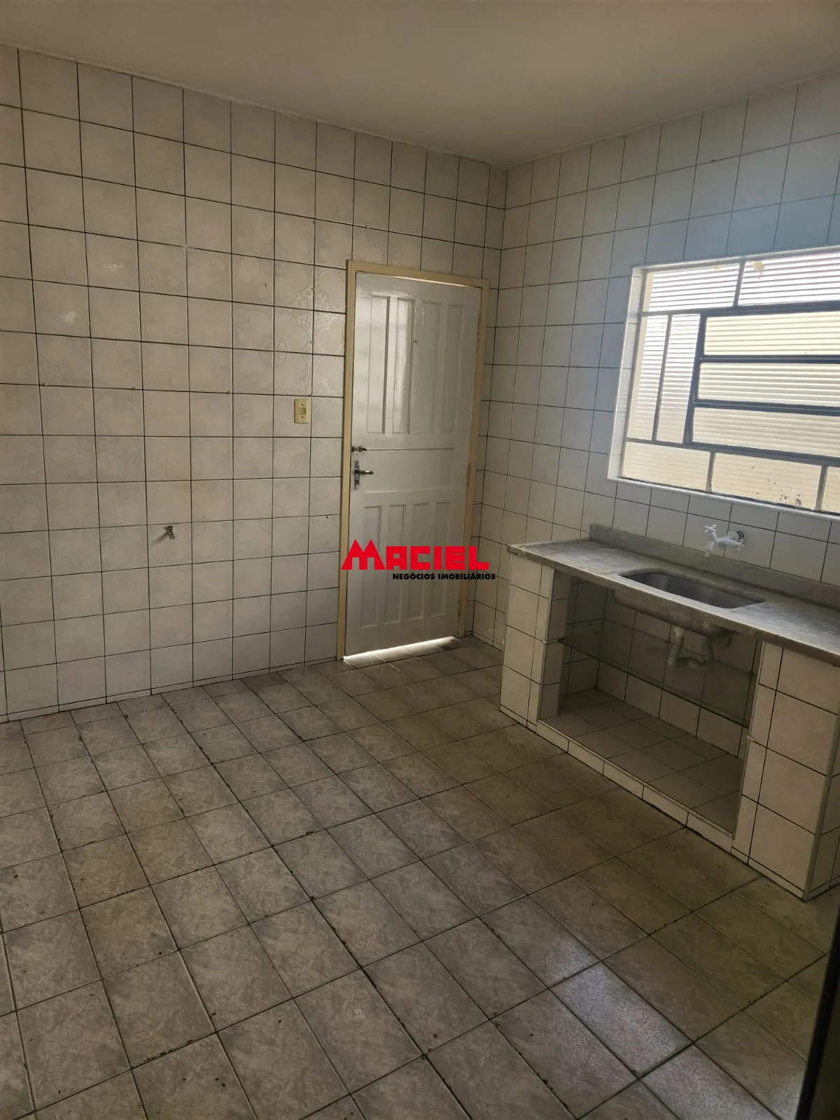 Alugar Casa / Padr&atilde;o em S&atilde;o Jos&eacute; dos Campos R$ 2.700,00 - Foto 9