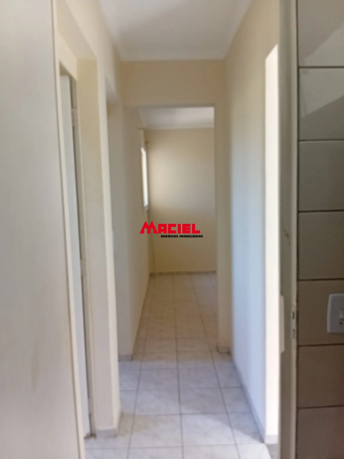 Alugar Apartamento / Padr&atilde;o em S&atilde;o Jos&eacute; dos Campos R$ 1.500,00 - Foto 2
