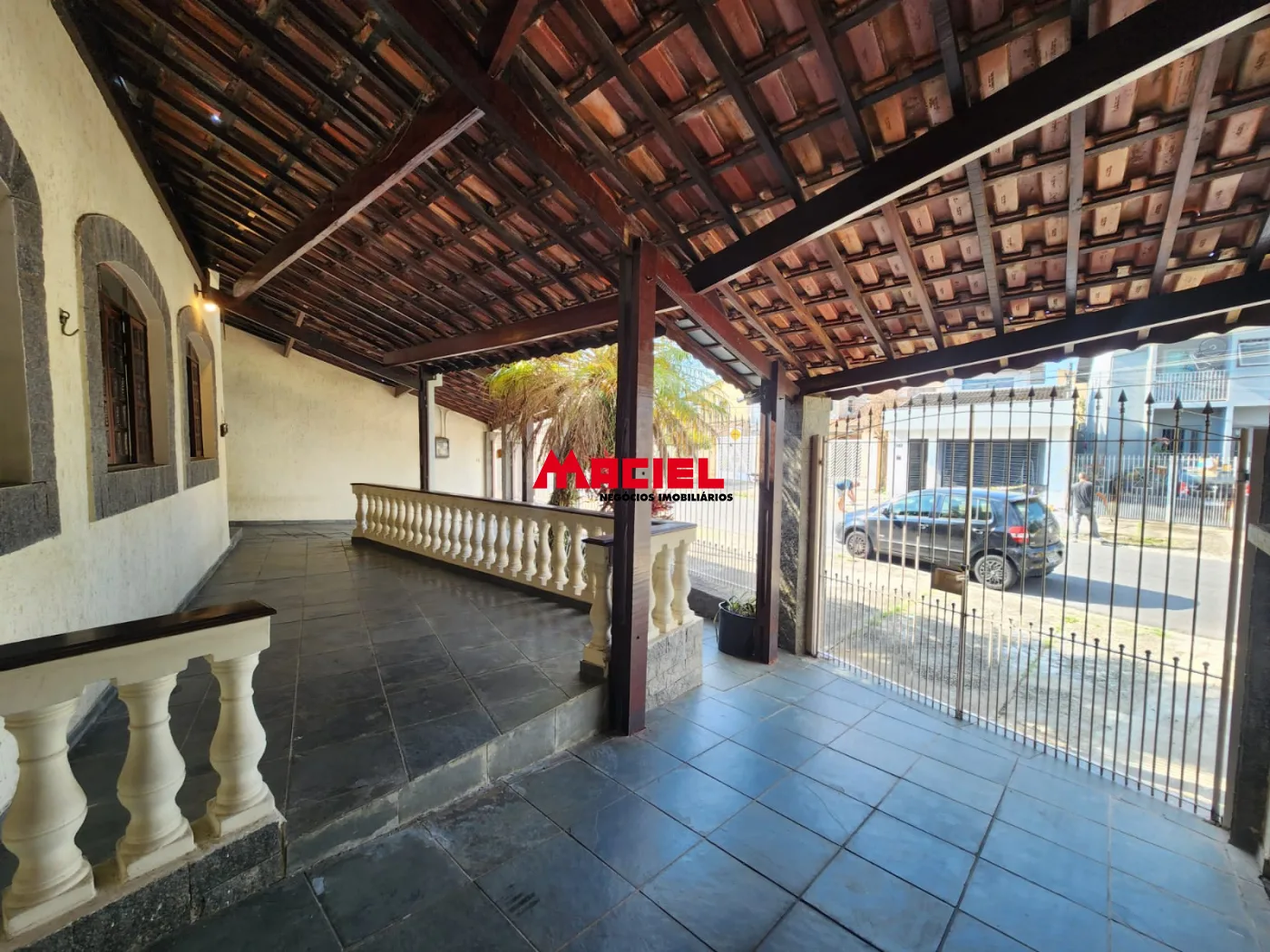 Comprar Casa / Padr&atilde;o em S&atilde;o Jos&eacute; dos Campos R$ 1.100.000,00 - Foto 2