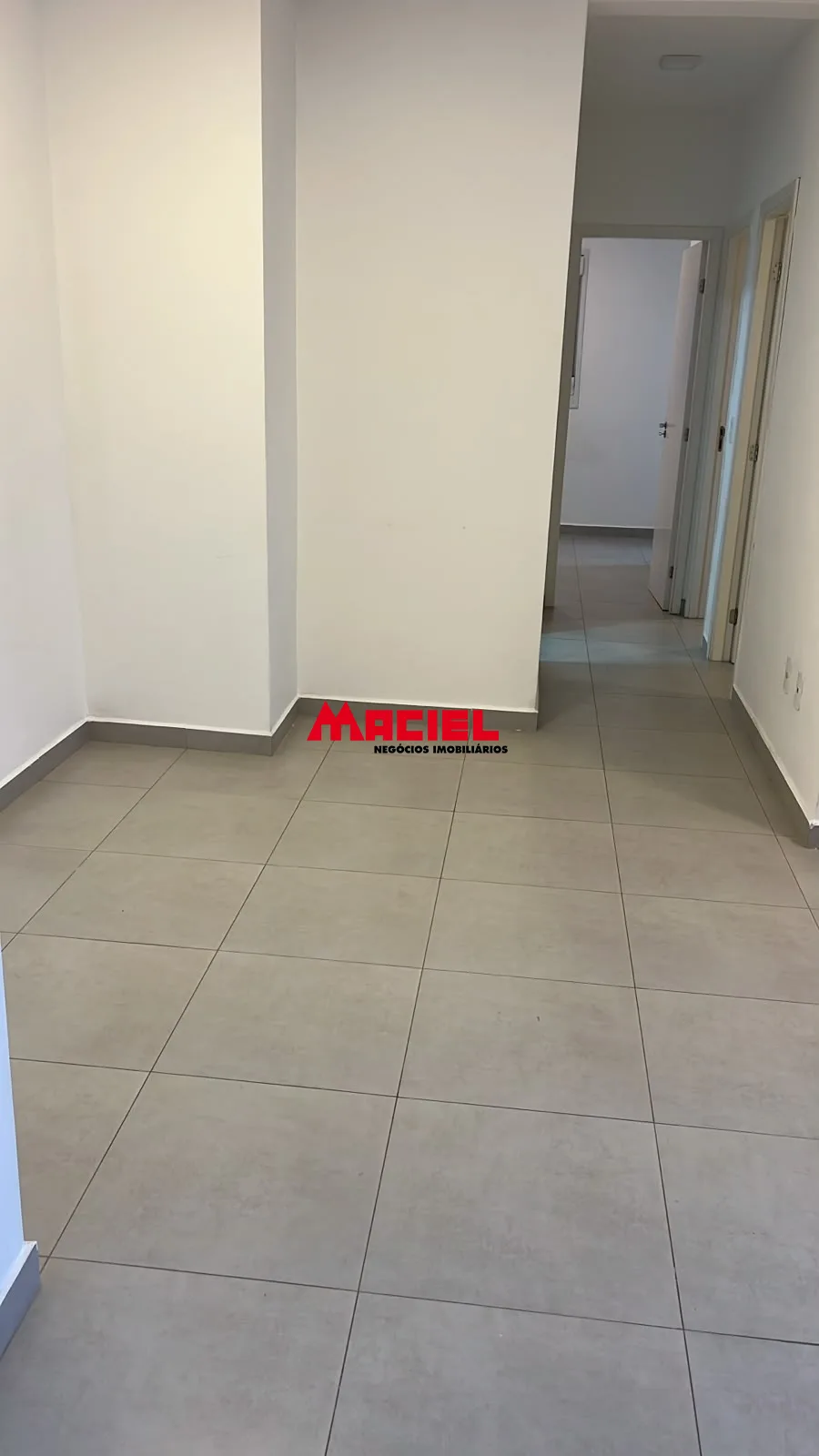 Alugar Apartamento / Padr&atilde;o em S&atilde;o Jos&eacute; dos Campos R$ 2.800,00 - Foto 12