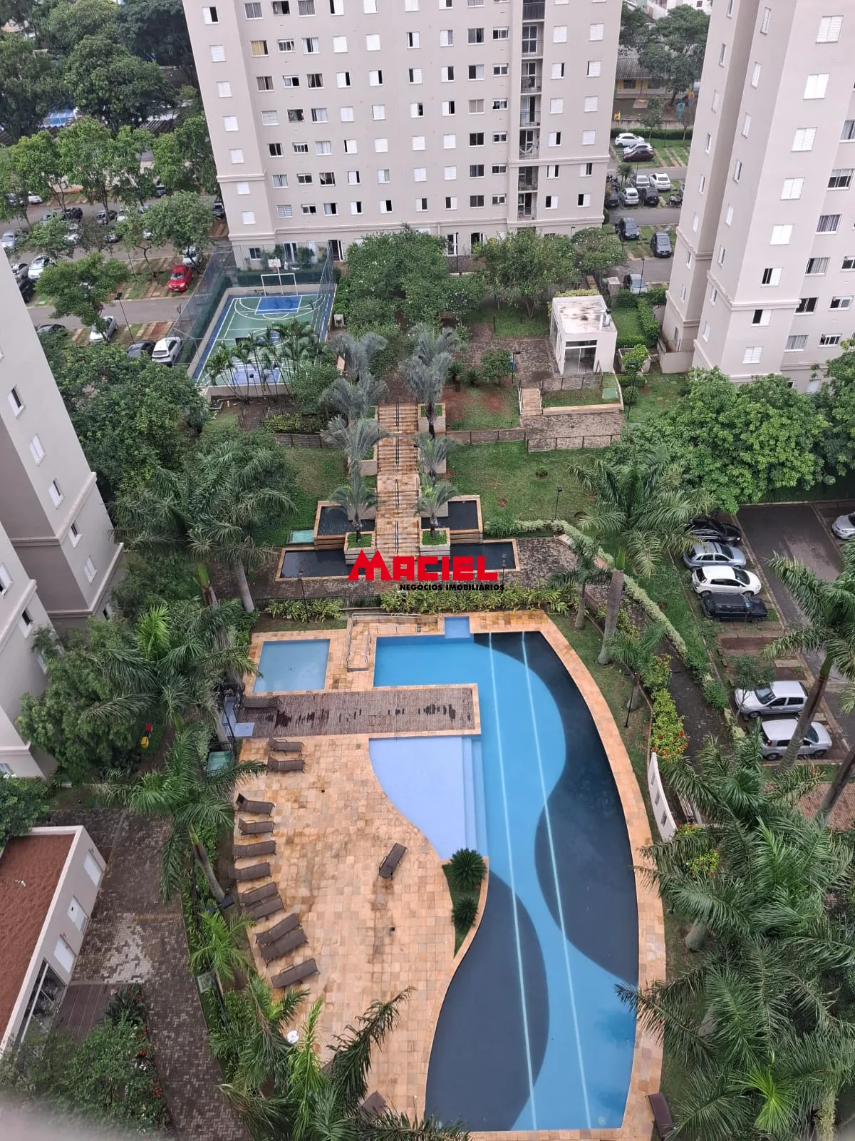 Alugar Apartamento / Padr&atilde;o em S&atilde;o Jos&eacute; dos Campos R$ 1.800,00 - Foto 1