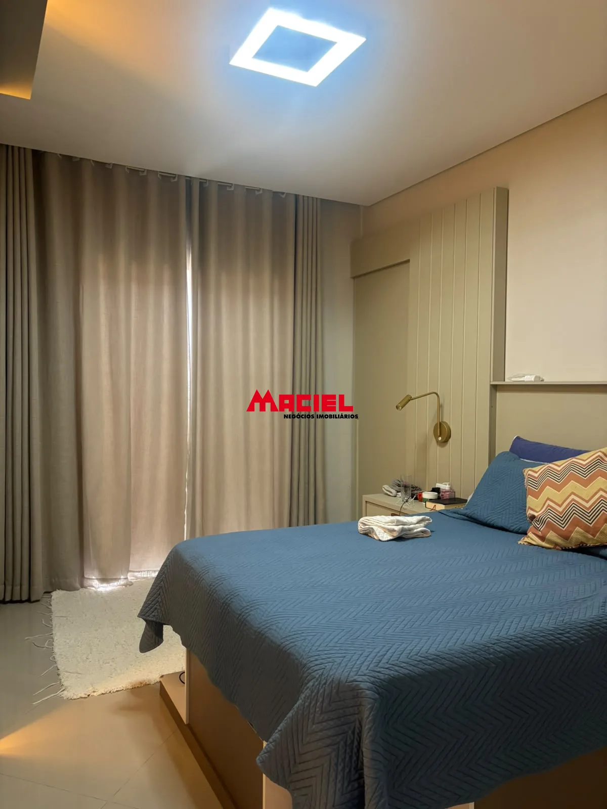 Comprar Casa / Padr&atilde;o em S&atilde;o Jos&eacute; dos Campos R$ 1.800.000,00 - Foto 2