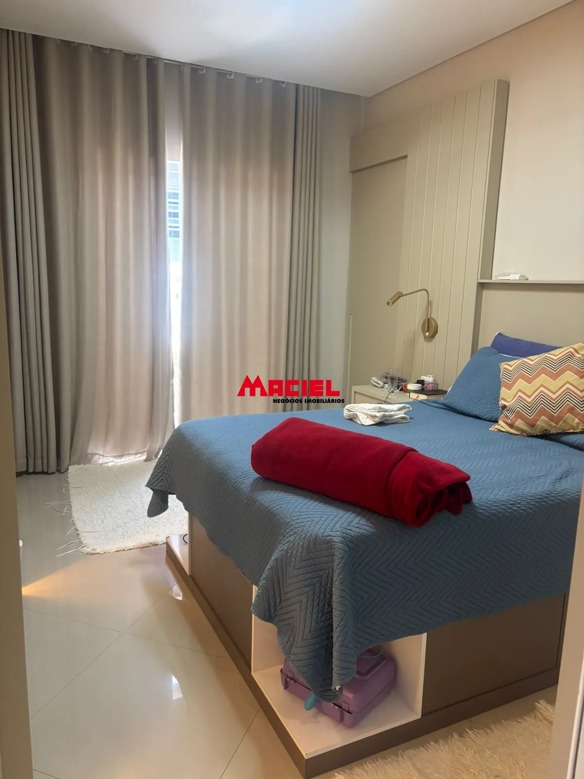 Comprar Casa / Padr&atilde;o em S&atilde;o Jos&eacute; dos Campos R$ 1.800.000,00 - Foto 4
