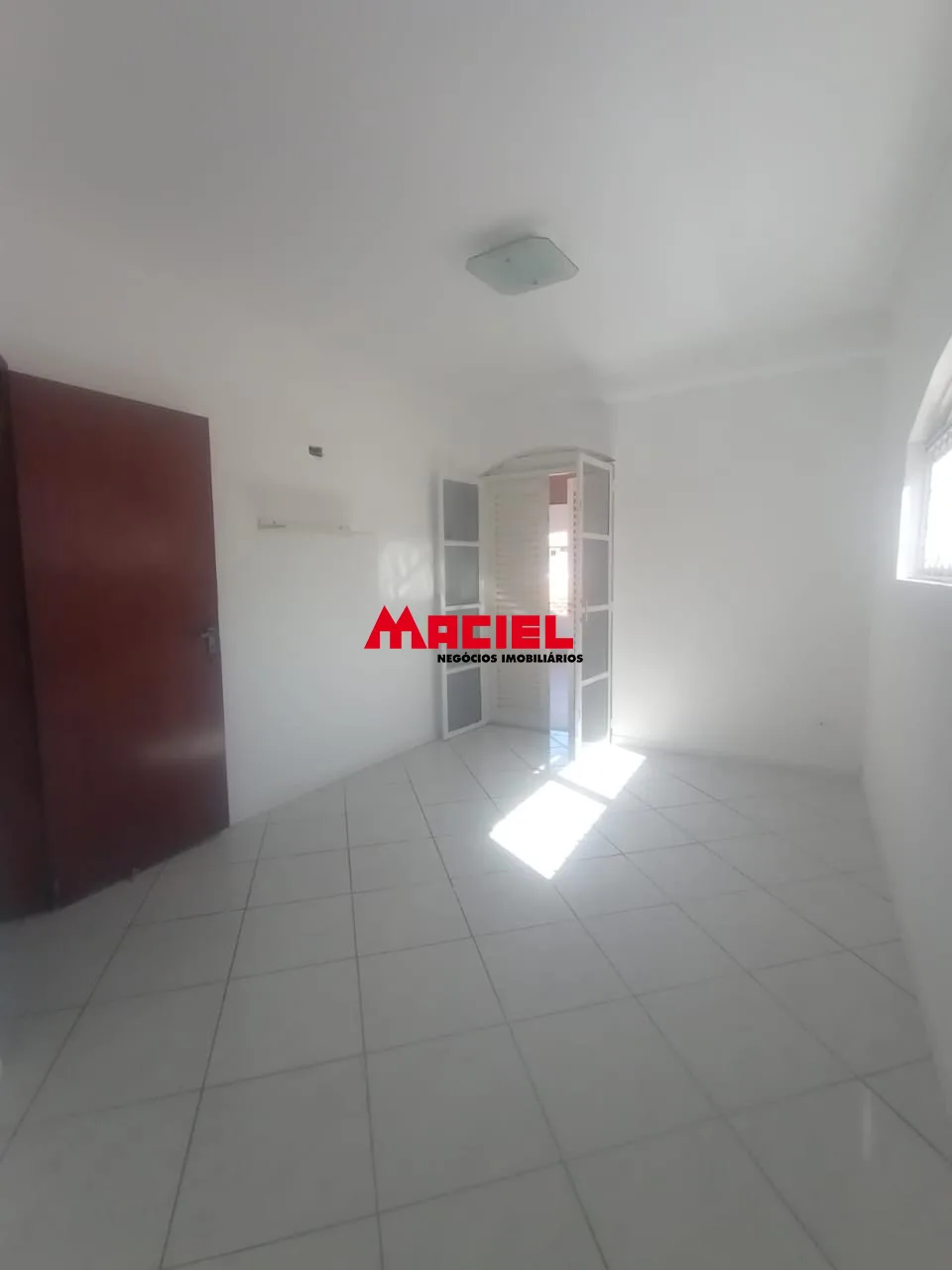Comprar Casa / Sobrado em S&atilde;o Jos&eacute; dos Campos R$ 750.000,00 - Foto 10