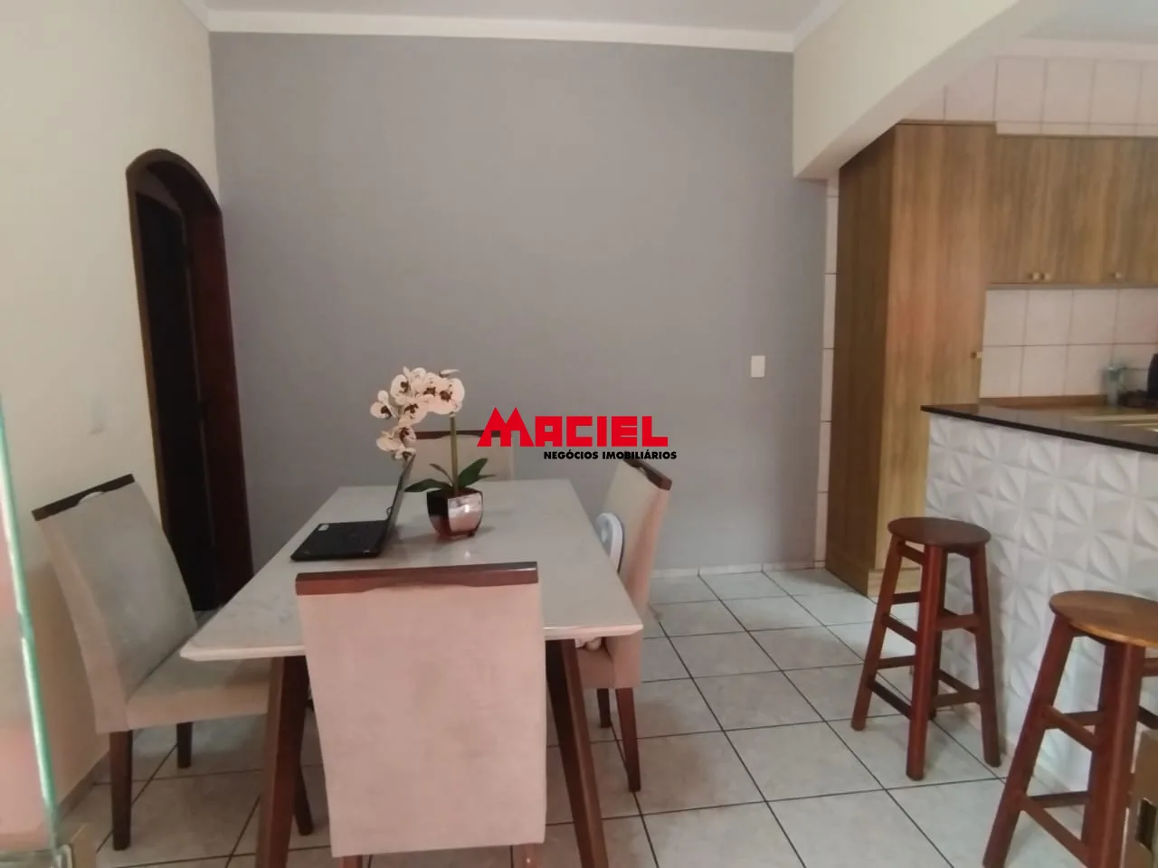 Alugar Casa / Sobrado em S&atilde;o Jos&eacute; dos Campos R$ 2.200,00 - Foto 6