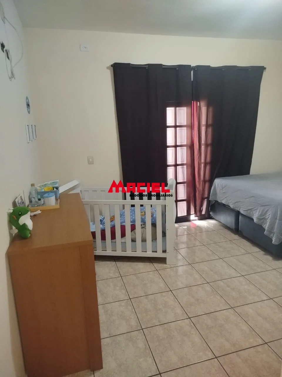 Alugar Casa / Sobrado em S&atilde;o Jos&eacute; dos Campos R$ 2.200,00 - Foto 10