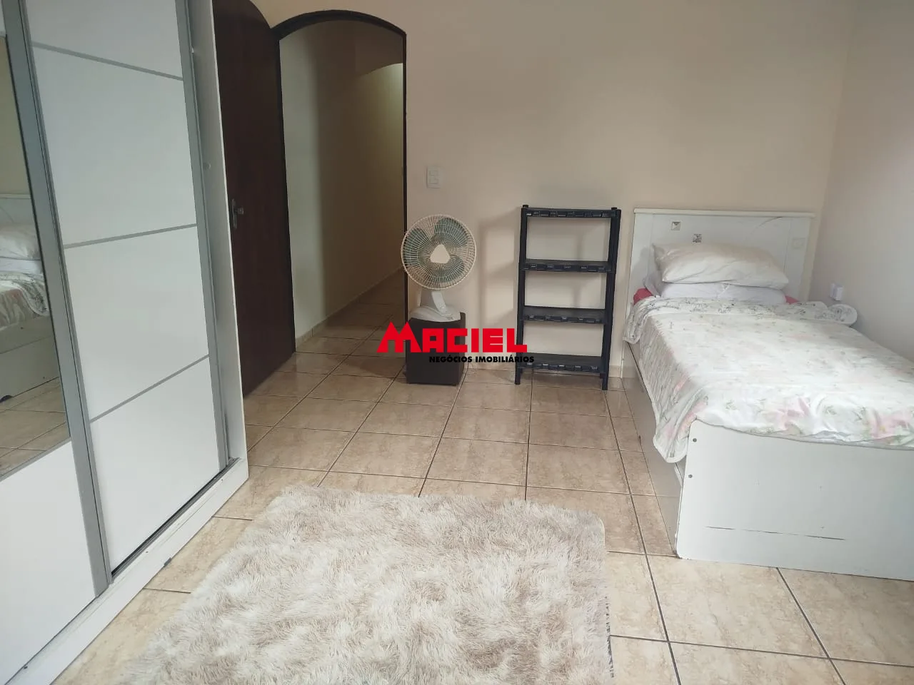 Alugar Casa / Sobrado em S&atilde;o Jos&eacute; dos Campos R$ 2.200,00 - Foto 11