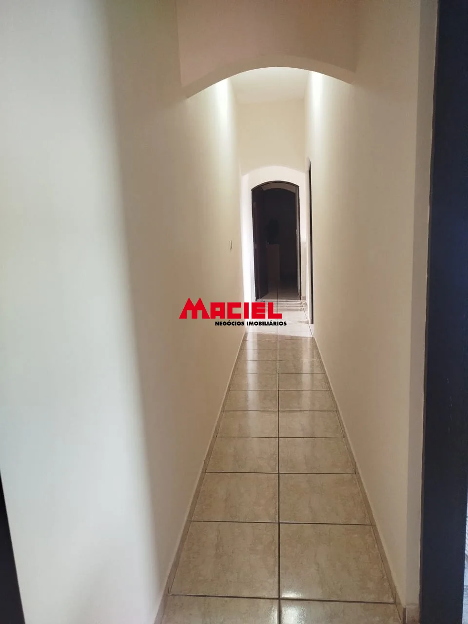 Alugar Casa / Sobrado em S&atilde;o Jos&eacute; dos Campos R$ 2.200,00 - Foto 17