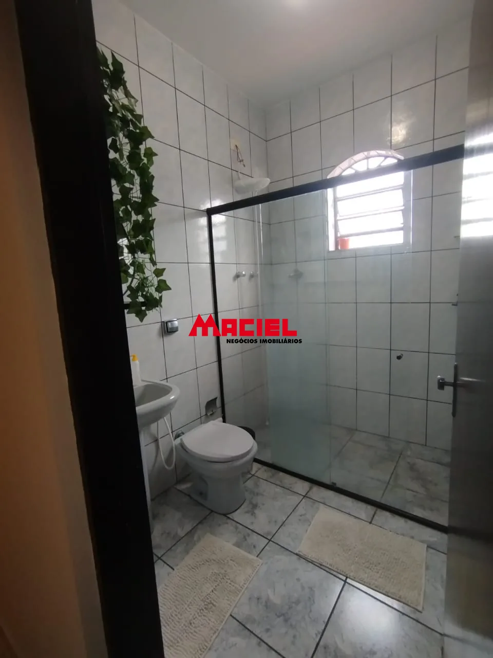 Alugar Casa / Sobrado em S&atilde;o Jos&eacute; dos Campos R$ 2.200,00 - Foto 20
