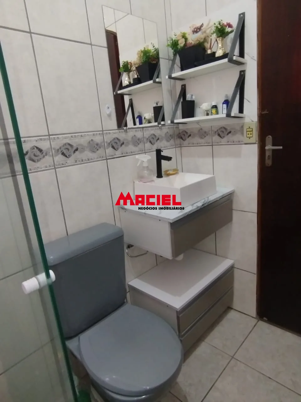 Alugar Casa / Sobrado em S&atilde;o Jos&eacute; dos Campos R$ 2.200,00 - Foto 21