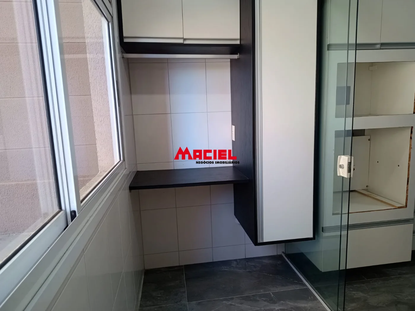 Alugar Apartamento / Padr&atilde;o em S&atilde;o Jos&eacute; dos Campos R$ 3.200,00 - Foto 15