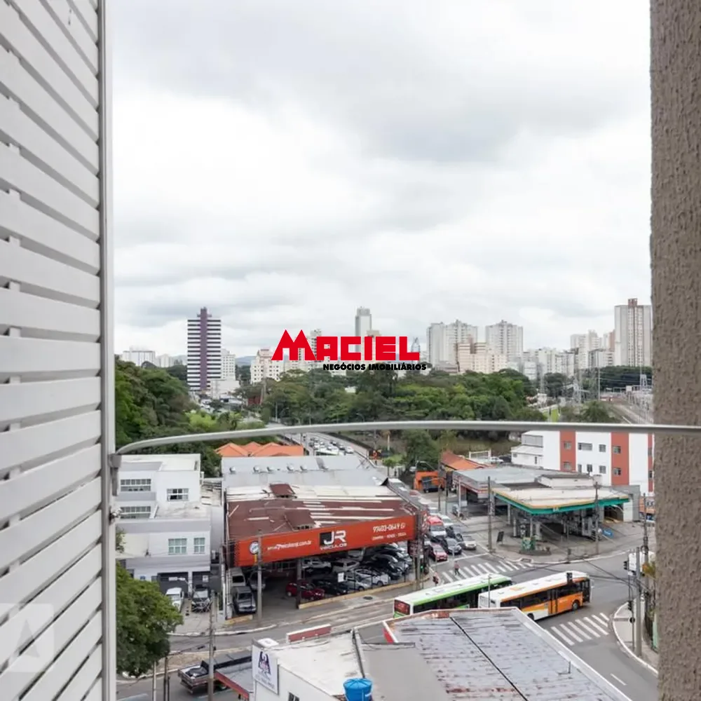 Alugar Apartamento / Padr&atilde;o em S&atilde;o Jos&eacute; dos Campos R$ 3.000,00 - Foto 2