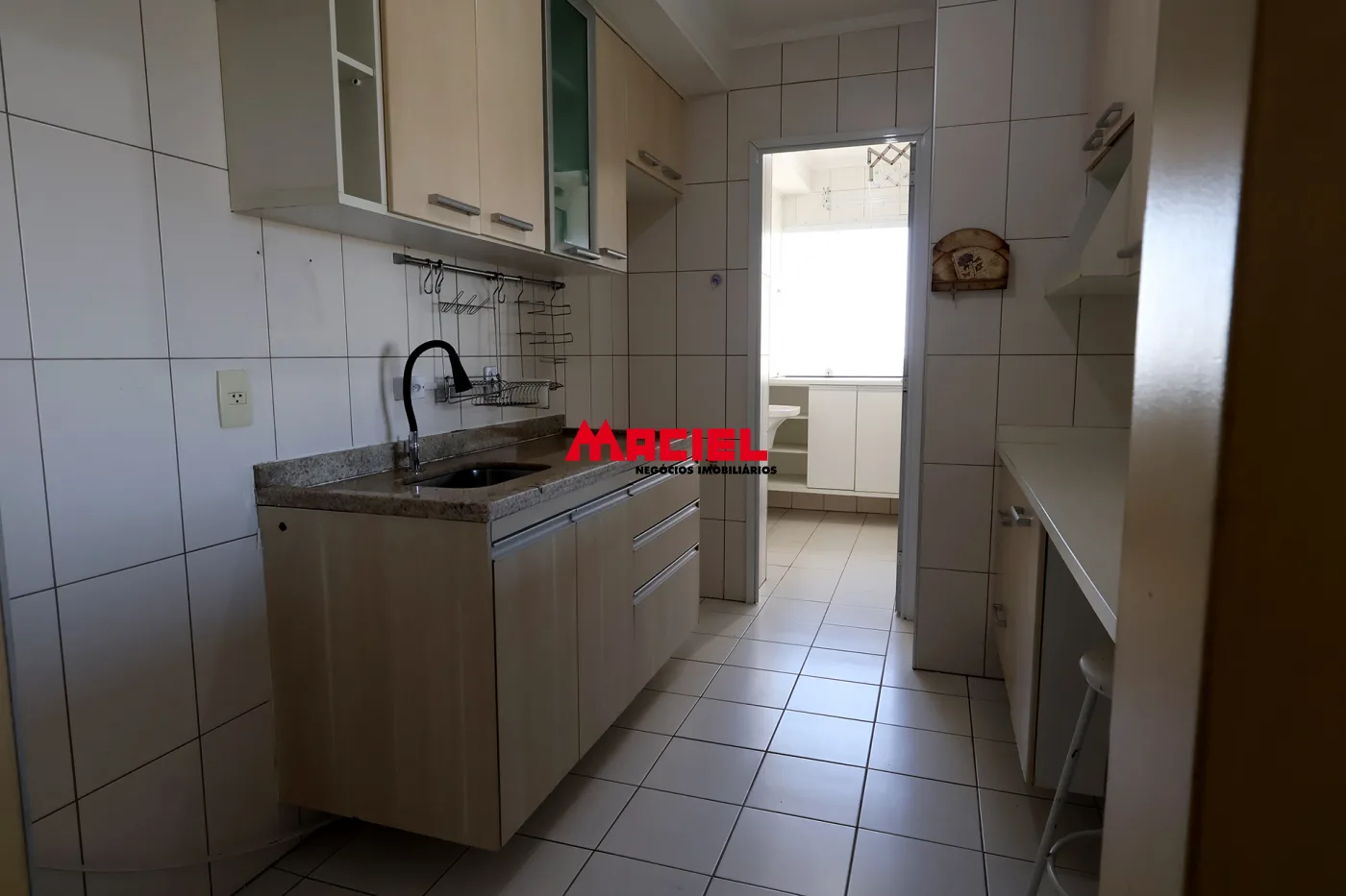 Alugar Apartamento / Padr&atilde;o em S&atilde;o Jos&eacute; dos Campos R$ 1.298,98 - Foto 3