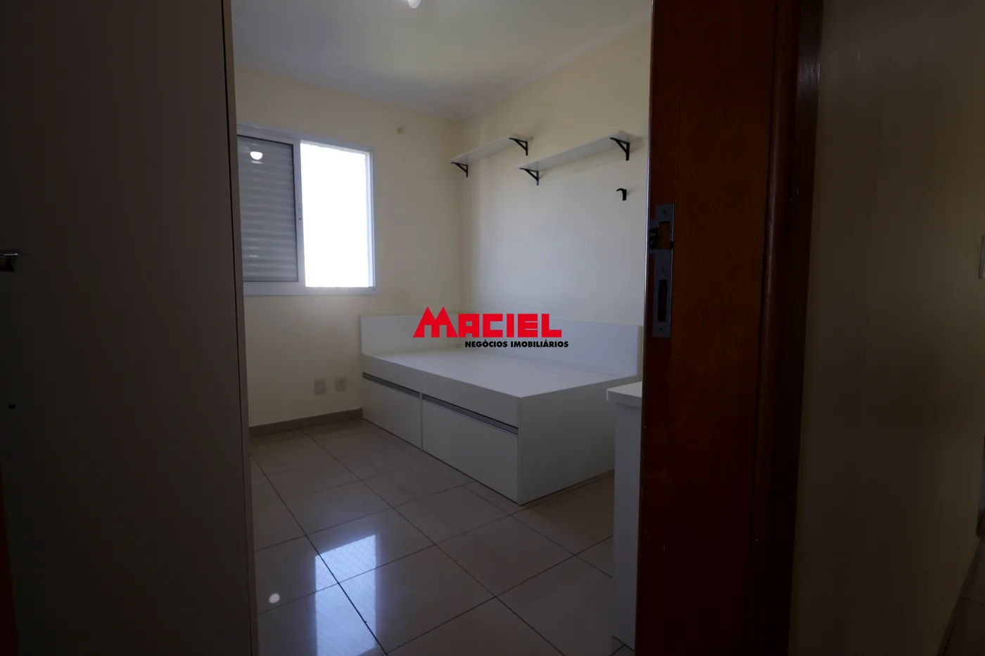 Alugar Apartamento / Padr&atilde;o em S&atilde;o Jos&eacute; dos Campos R$ 1.298,98 - Foto 15