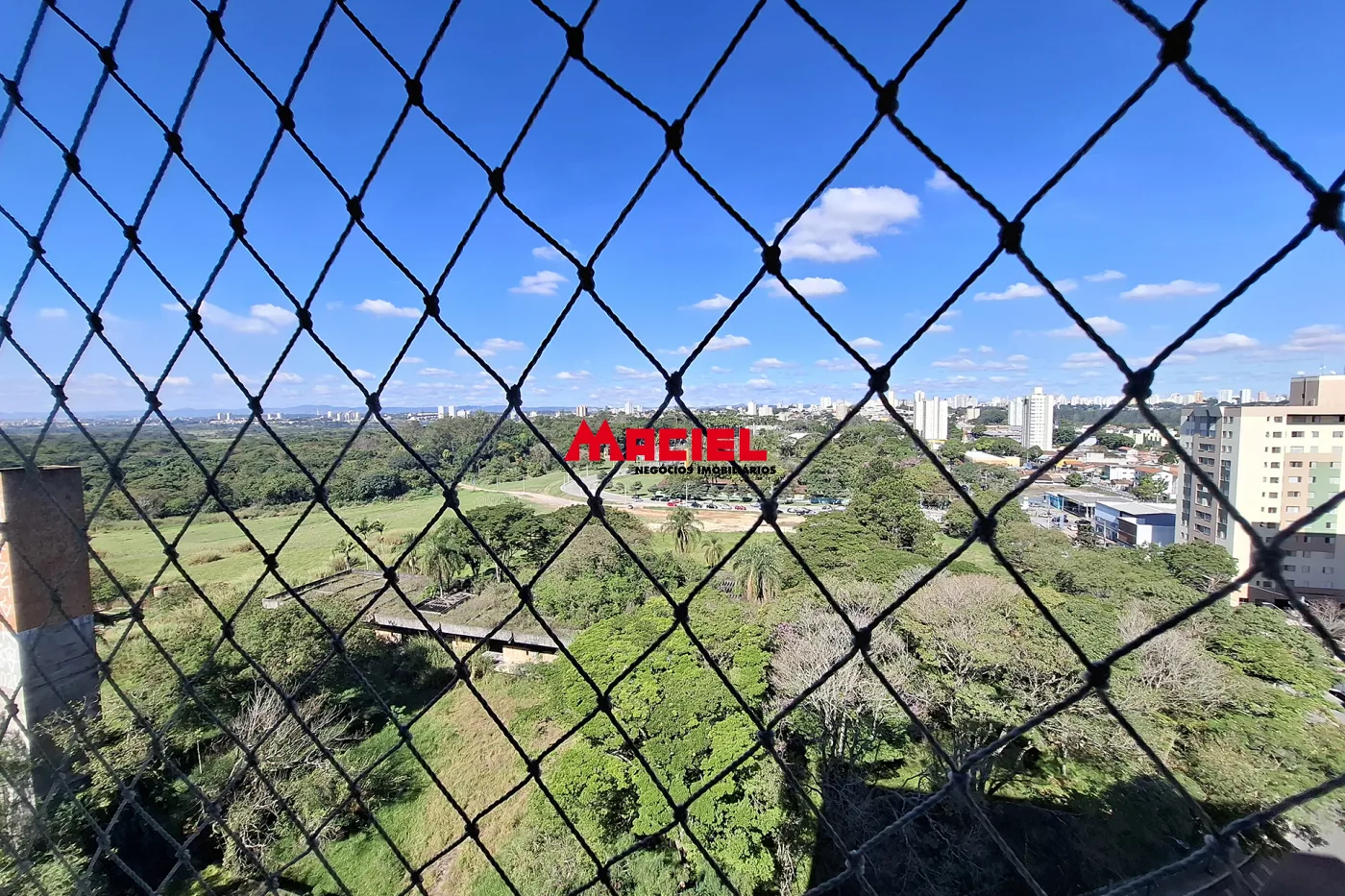 Alugar Apartamento / Padr&atilde;o em S&atilde;o Jos&eacute; dos Campos R$ 1.298,98 - Foto 17